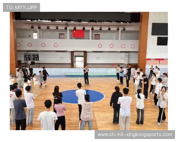 俱乐部联合高校开设青少年运动科学课程，提升专业素养，青少年业余体育运动学校