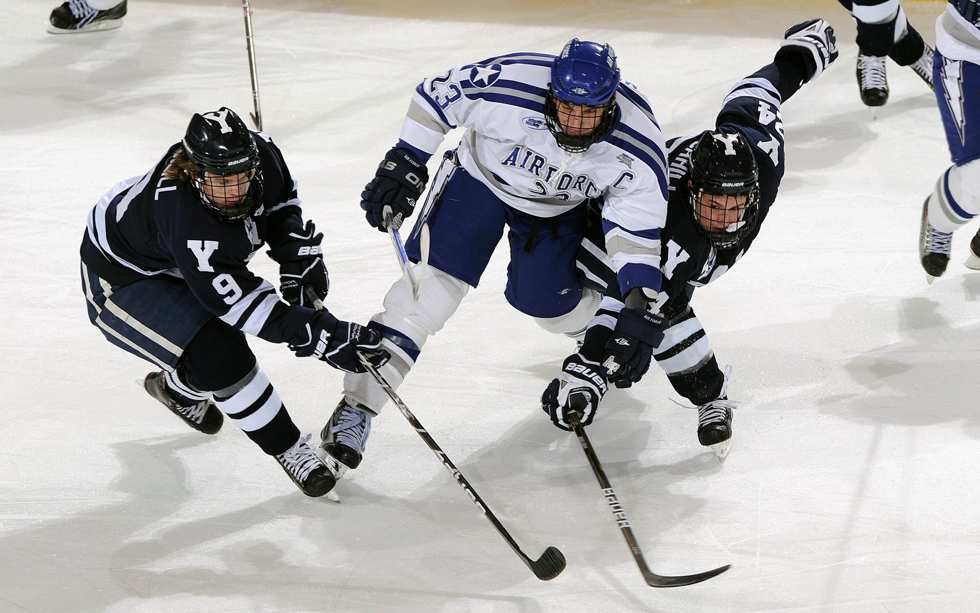 NBA官方评选:本赛季最精彩瞬间TOP10!,nba最精彩比赛